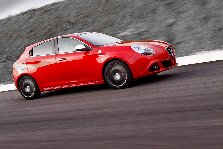 The best performance bang for your buck under $25,000. The 2013 Dodge Dart is based on the 2010 Alfa Romeo Giulietta.