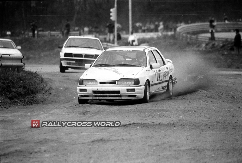Rallycross-World-FIA-Rallycross-_-Bernd-Leinemann_Ford-Sierra-Cosworth_Horn-Fuglau-AUT_1993